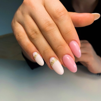 Ніжний манікюр з блискітками рожевий, фото - Майстер манікюру Анна Домбровська