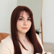 Дерматолог косметолог Яна Саманчук на Barb.ua