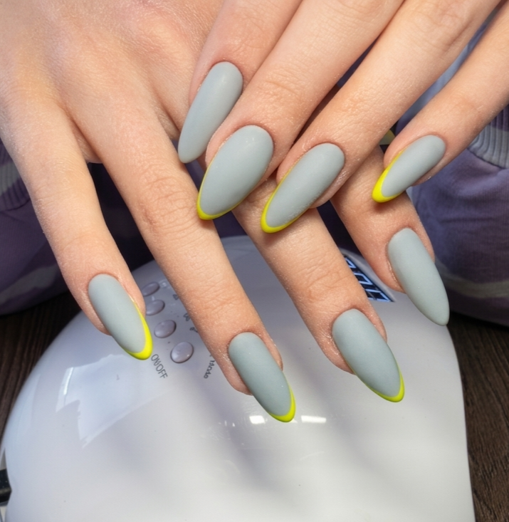 Матовий манікюр блакитний сірий, фото - Майстер манікюру Наталія Косович