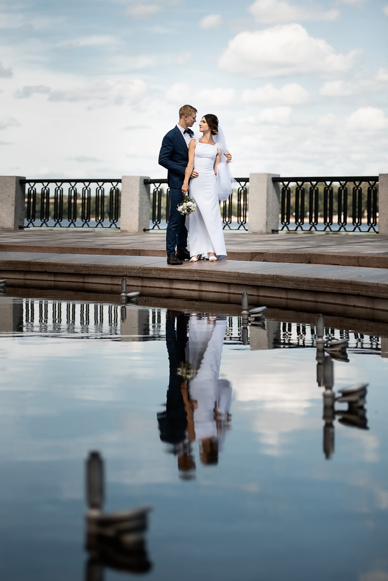 Фотосессия пары свадебная на речке, фото - Семейный фотограф Алексей Еремеев