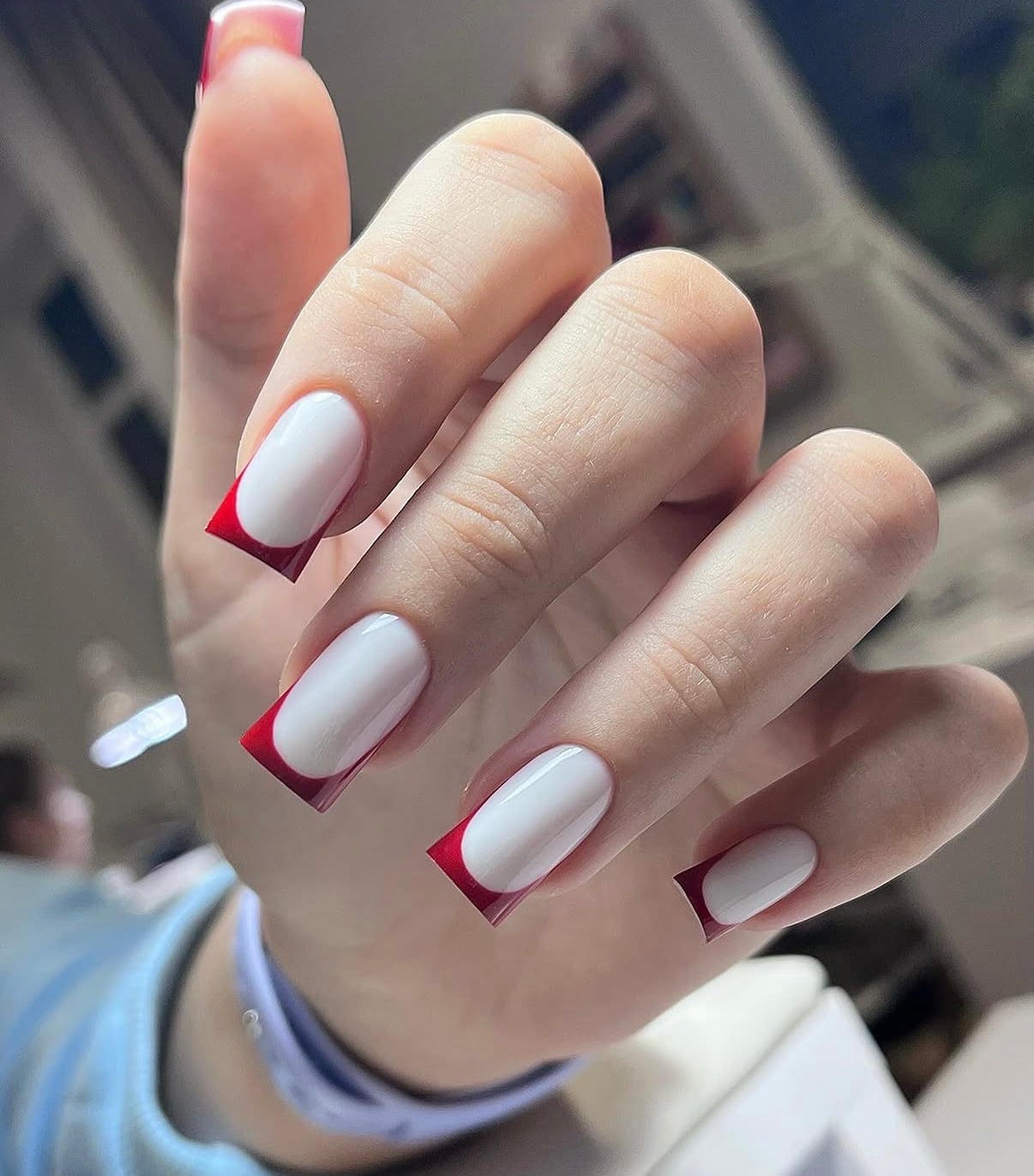 Женские на руке цветные, фото - Ногтевая студия Blush