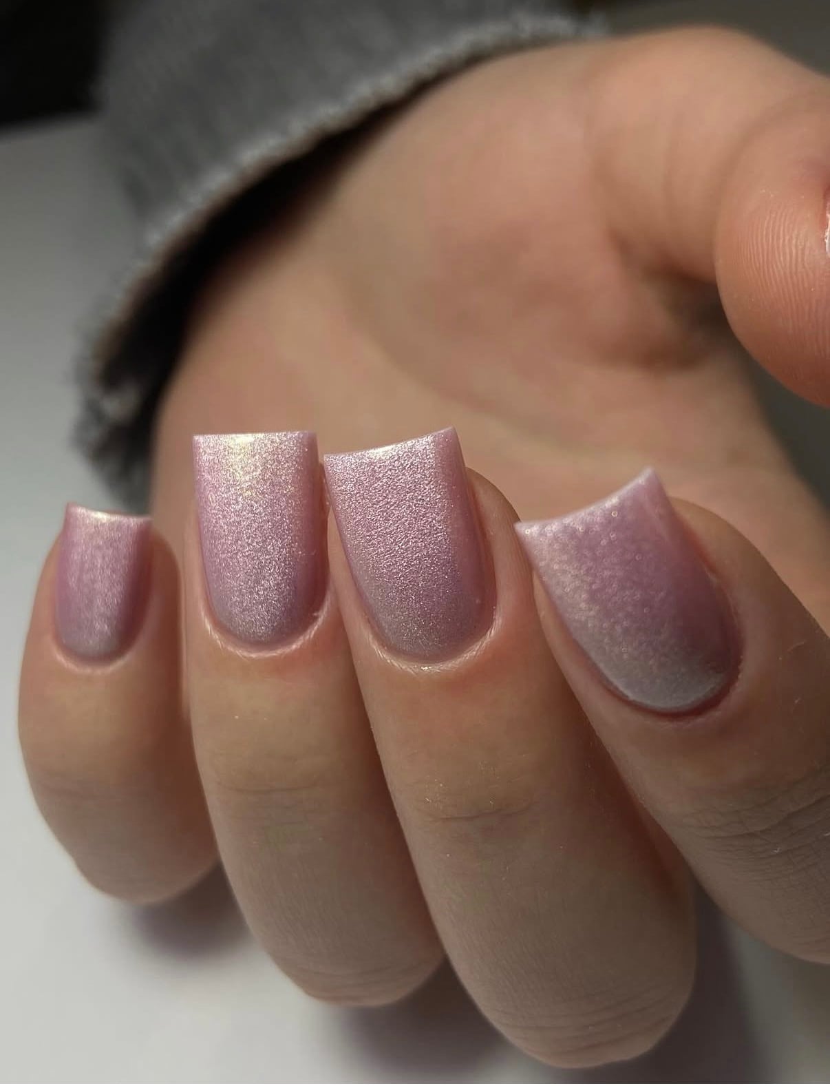 Для дівчат на руці кольорові, фото - Нігтьова студія Blush