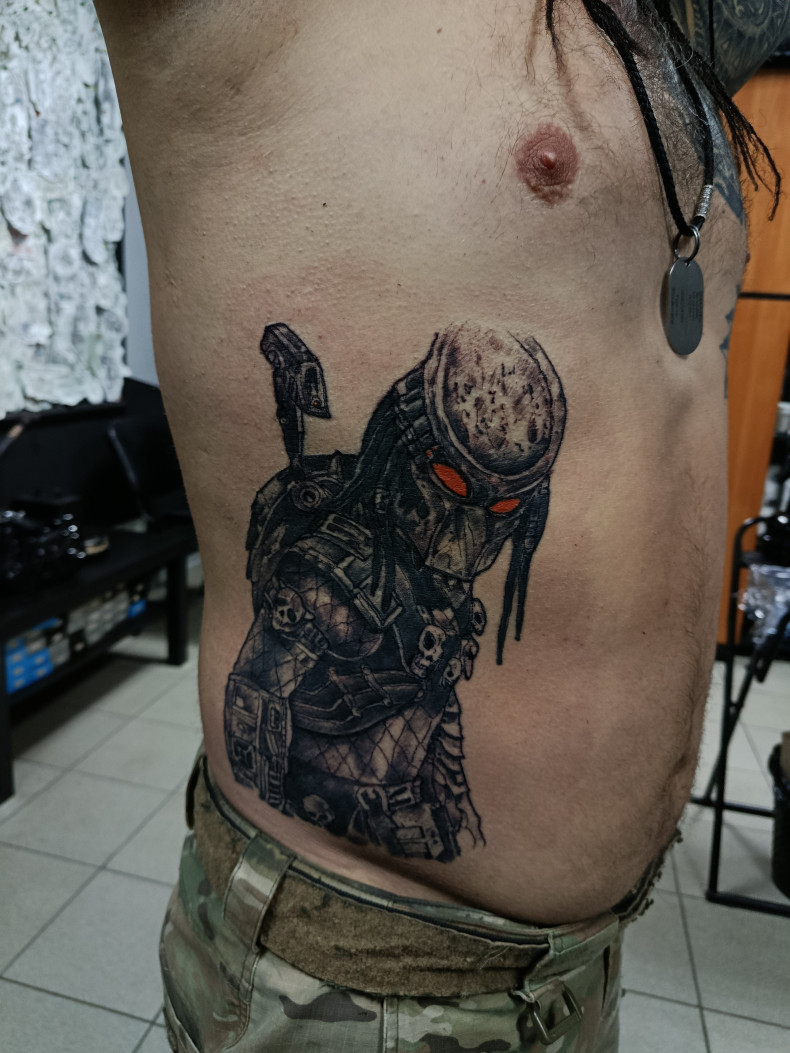 Для хлопців реалізм чорно-білі, фото - Тату майстер Дмитро Tattooin