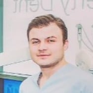Стоматолог Андрій Степаненко на Barb.ua