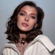Викладач курсів краси Ніка Кравчук на Barb.ua