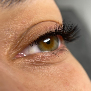 Фото с портфолио MMM Beauty Salon