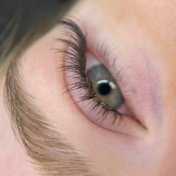 Фото с портфолио MMM Beauty Salon