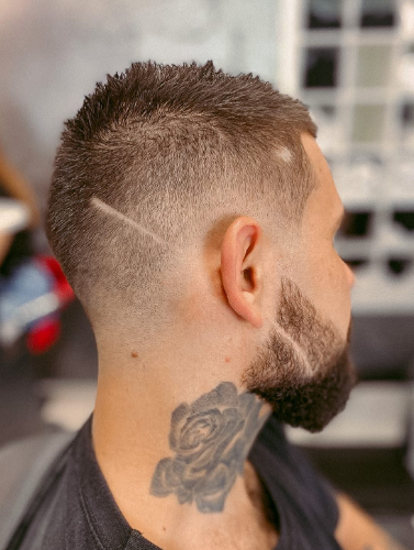 Мужская стрижка фейд модная, фото - Барбершоп ICON BARBERS