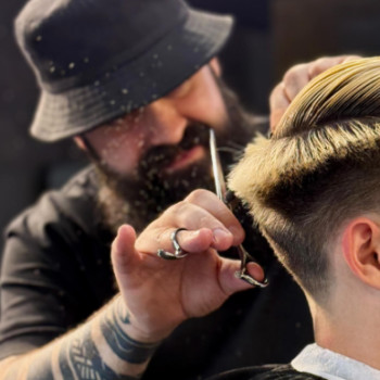 Фото с портфолио ICON BARBERS
