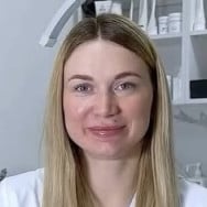 Лікар-косметолог Дана Гуртова на Barb.ua