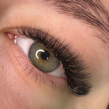 Фото с портфолио LASH&BEAUTY STUDI