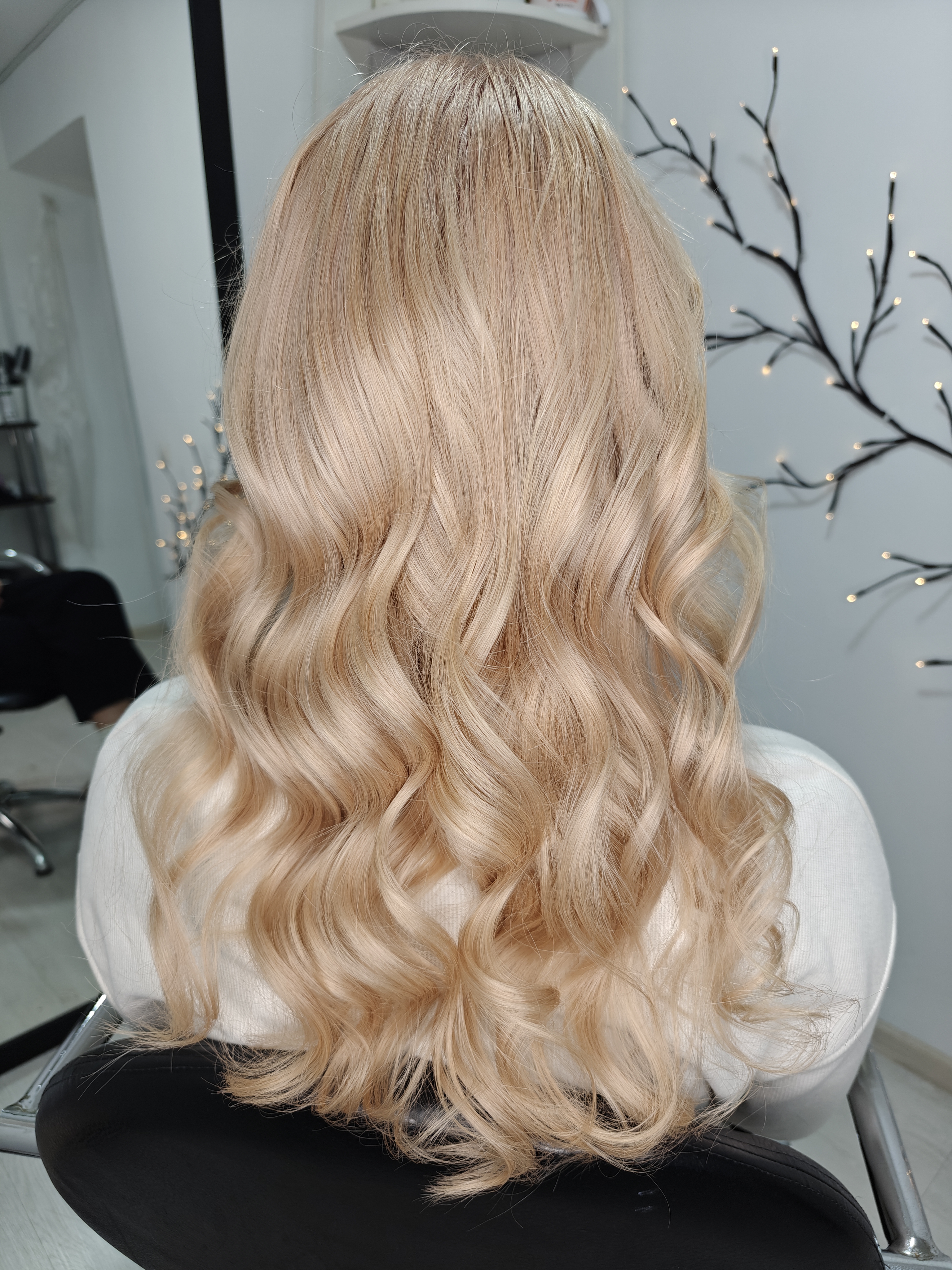 Стрижка на длинные волосы женская укладка, фото - Салон красоты Beauty Sowa