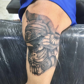 Фото с портфолио Tattoo Line