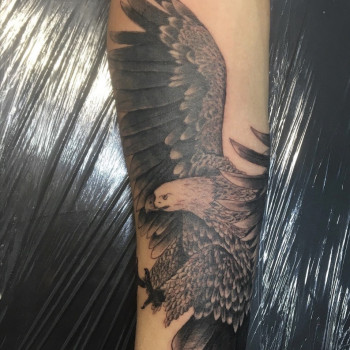 Фото с портфолио Tattoo Line