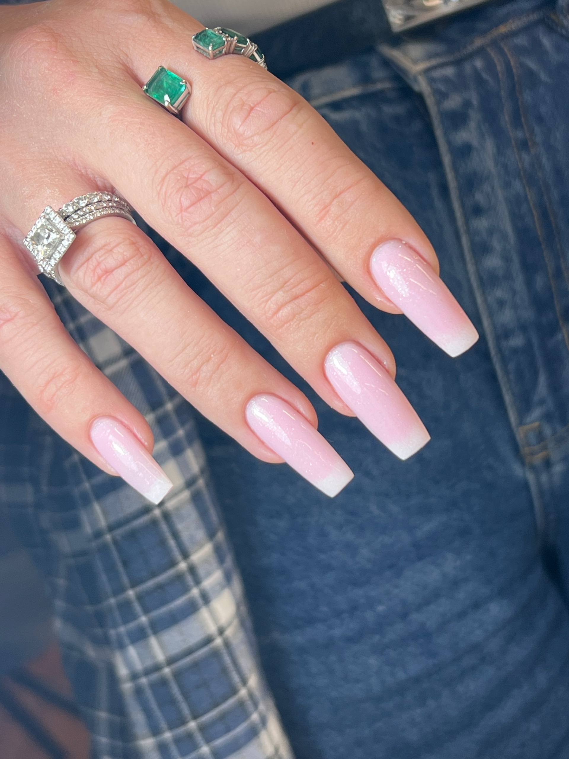 Ніжний манікюр рожевий на довгі нігті, фото - Студія краси Franz nails bar
