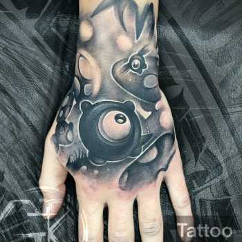 Тату Канів. Геннадій Коловратов. Tattoo hub