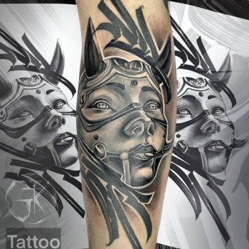 Тату Канів. Геннадій Коловратов. Tattoo hub