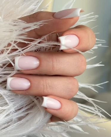 Класичний манікюр білий нюдовий, фото - Нігтьова студія Studio Nail