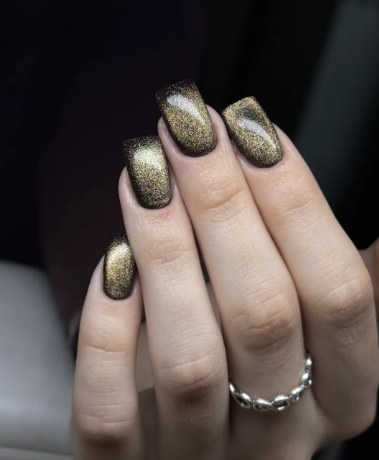 Манікюр з блискітками чорний котяче око, фото - Косметологія Excellence