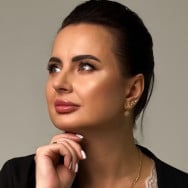 Майстер манікюру Екатерина Львів,Наукова, 57