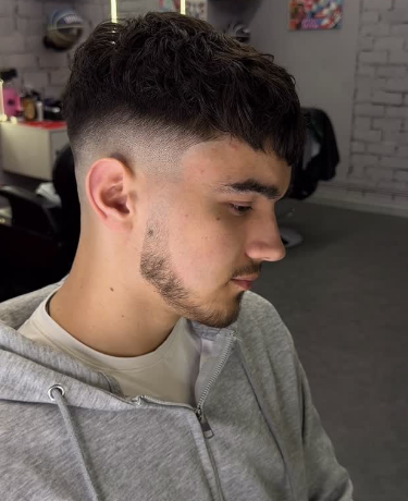 Мужская стрижка фейд модная, фото - Барбершоп BarberHood