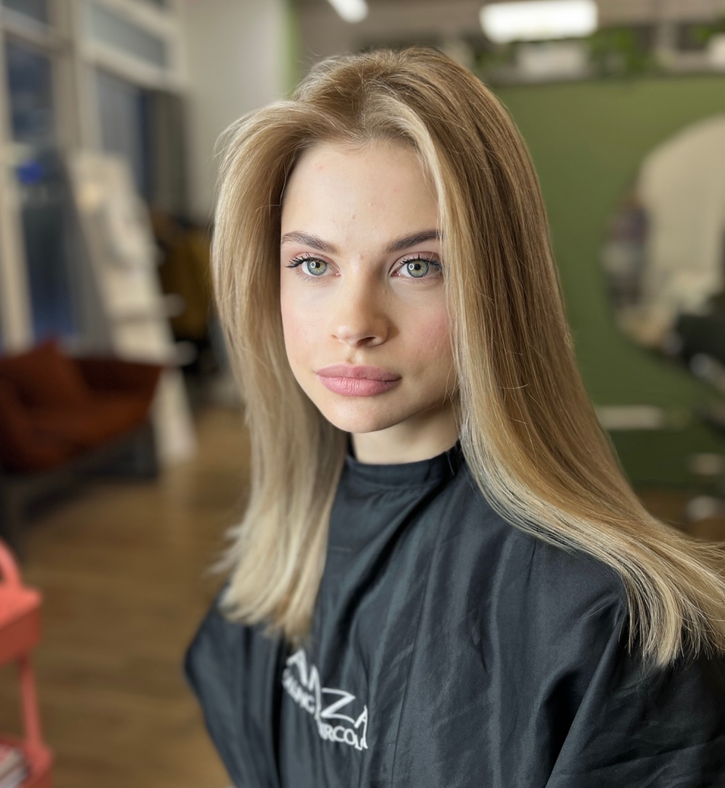 Стрижка на длинные волосы женская блонд, фото - Студия красоты Your Beauty Space