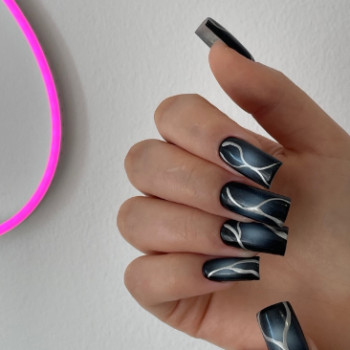 Фото с портфолио Kris Nails Studio