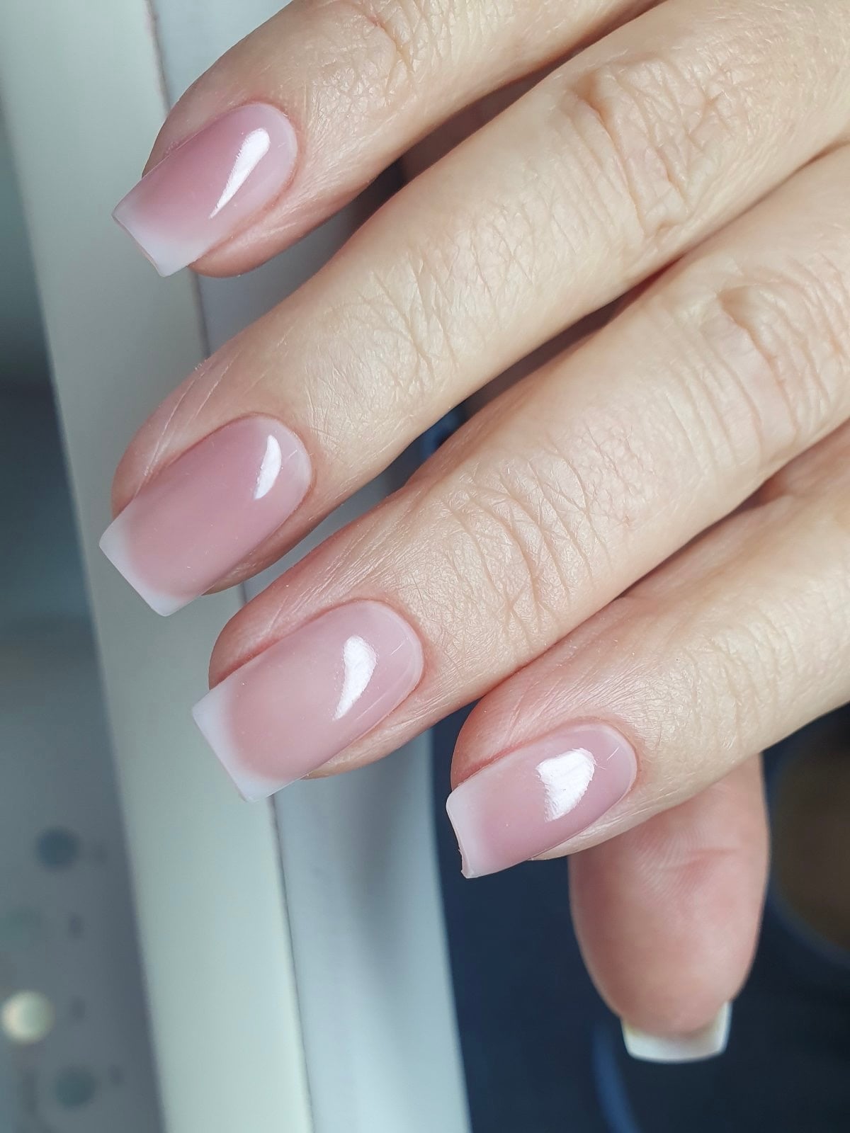 Класичний манікюр ніжний нюдовий, фото - Нігтьова студія Nails Pro