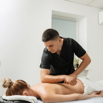 Фото с портфолио BeeHive Massage