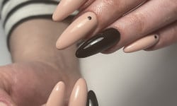 Нарощування нігтів Салон краси En Ajoure Київ