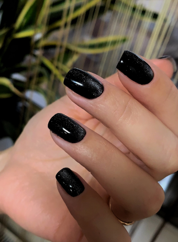 Манікюр з блискітками чорний котяче око, фото - Студія краси Level