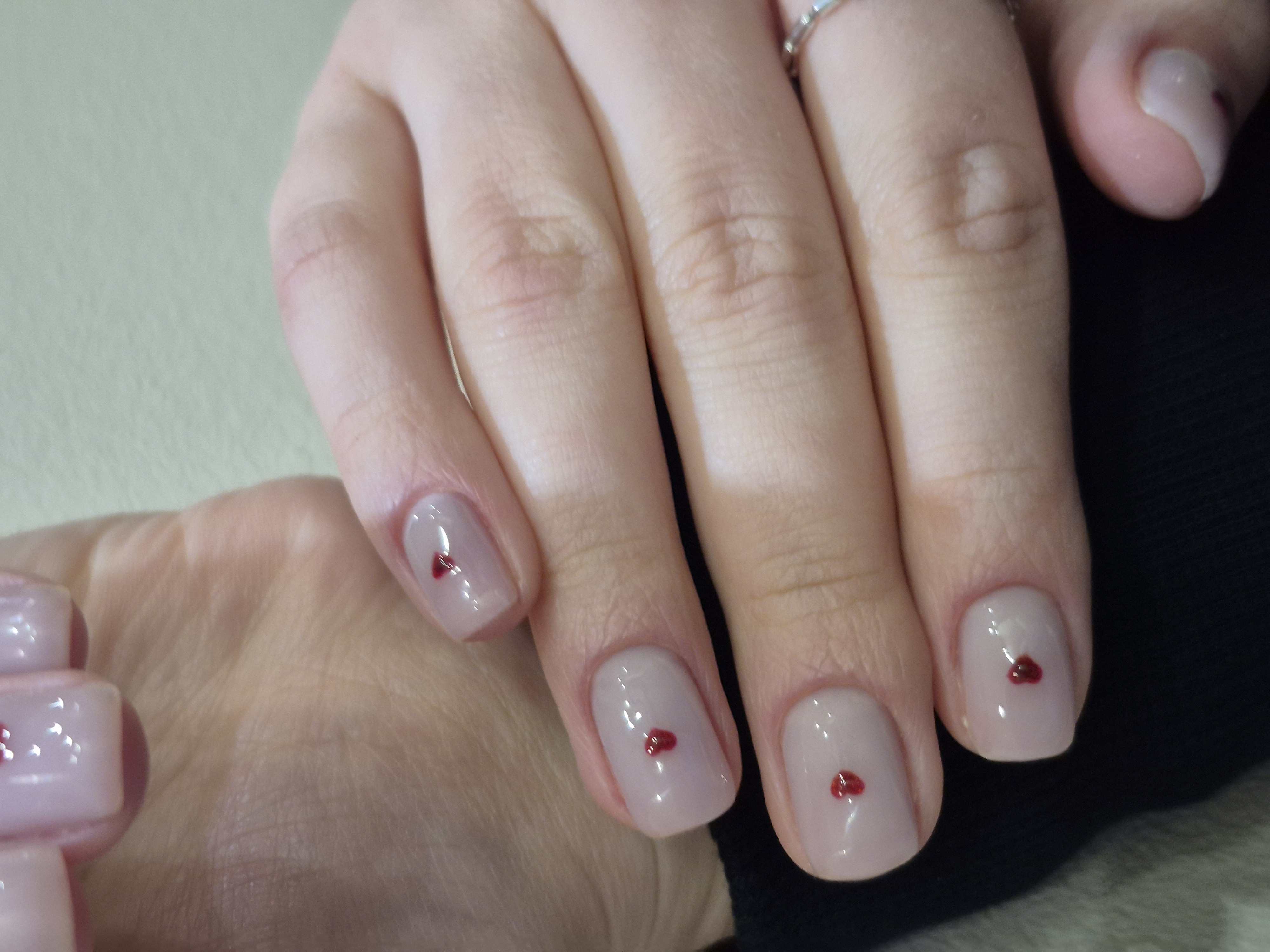 Манікюр на короткі нігті ніжний нюдовий, фото - Студія краси OH NAILS