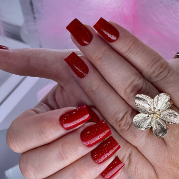 Фото с портфолио TWICE Beauty Bar