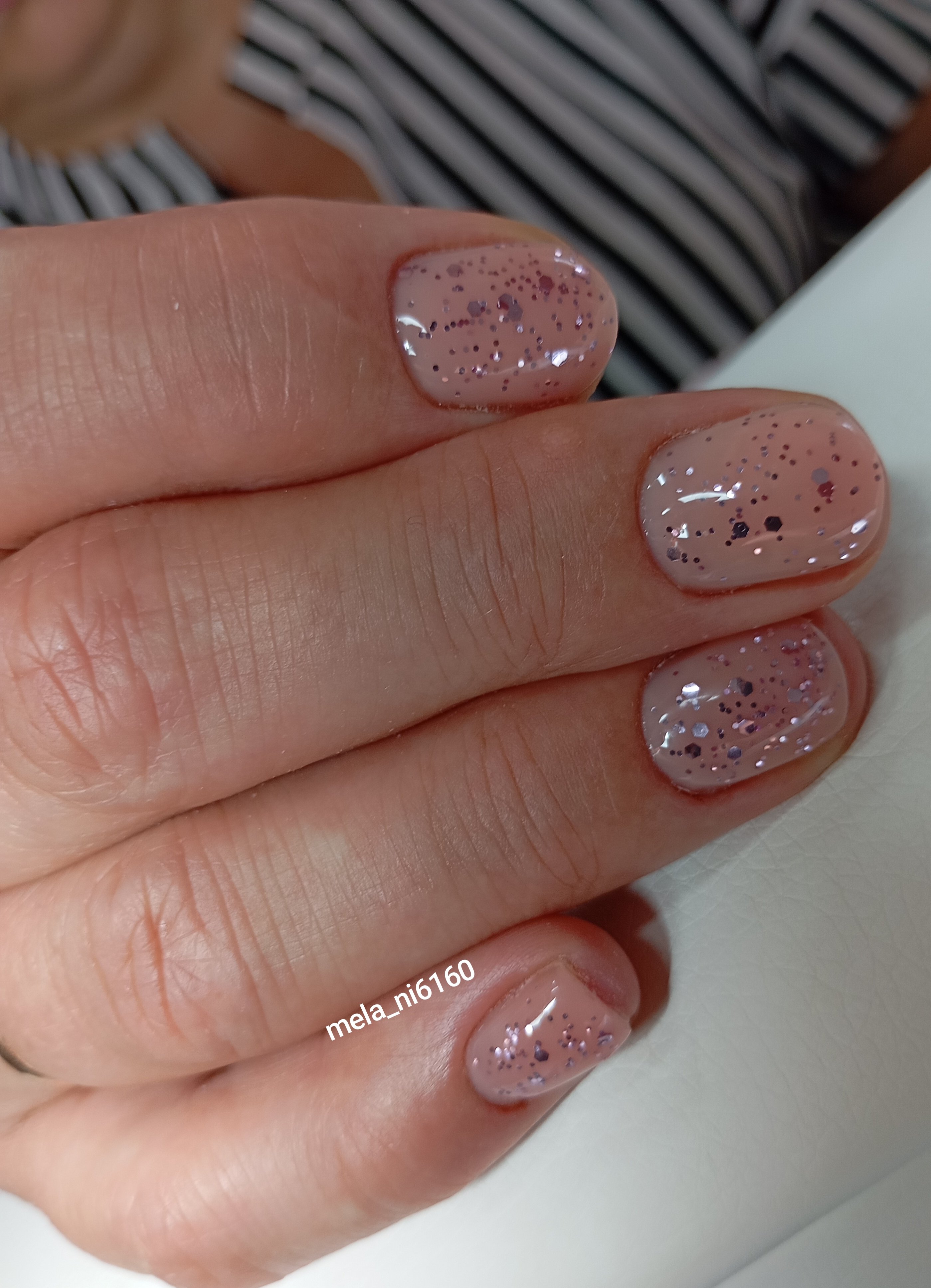 Манікюр на короткі нігті ніжний нюдовий, фото - Нігтьова студія Melani Beauty Nails