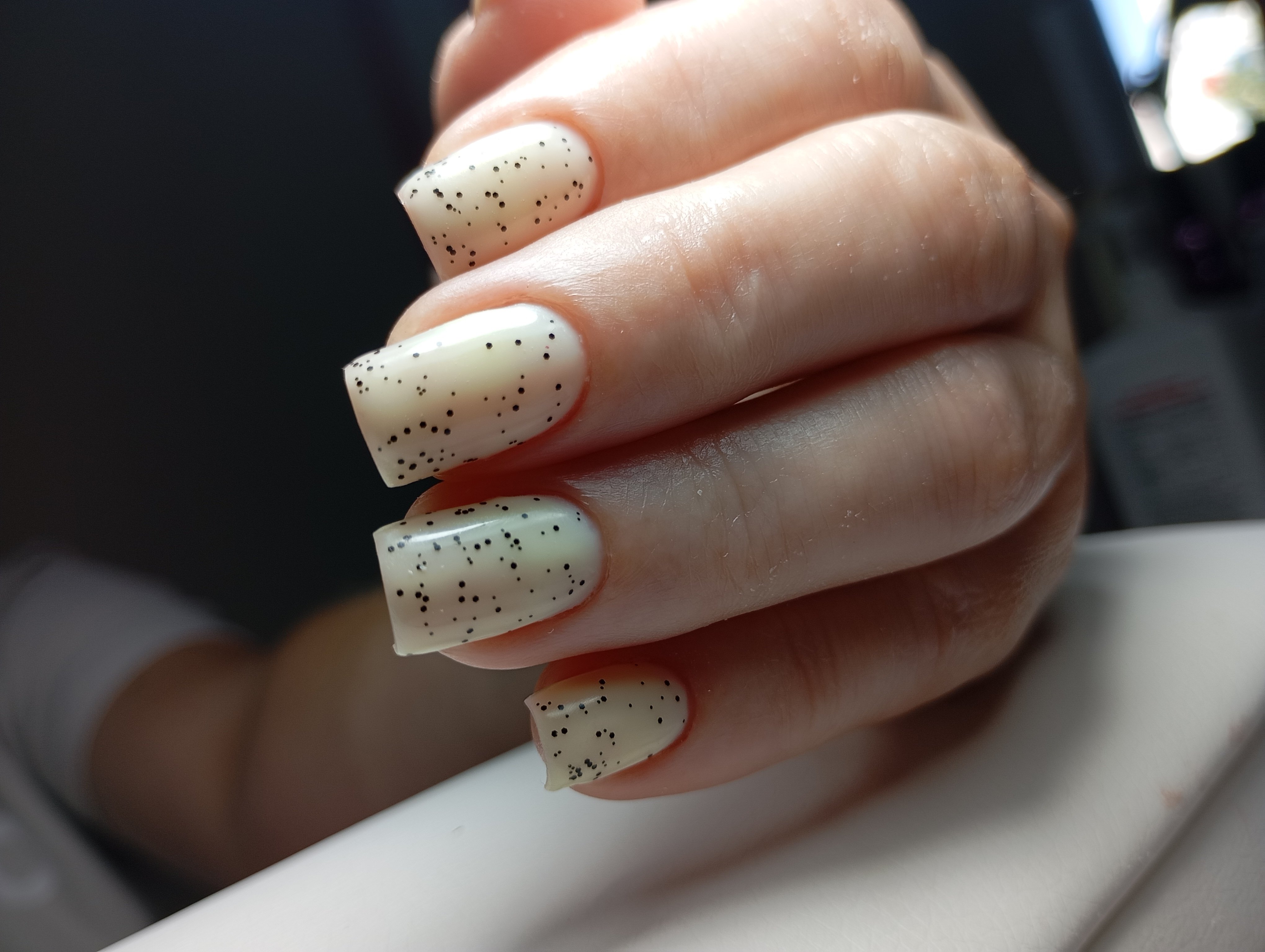 Нюдовий манікюр на квадратні нігті світлий, фото - Нігтьова студія Melani Beauty Nails