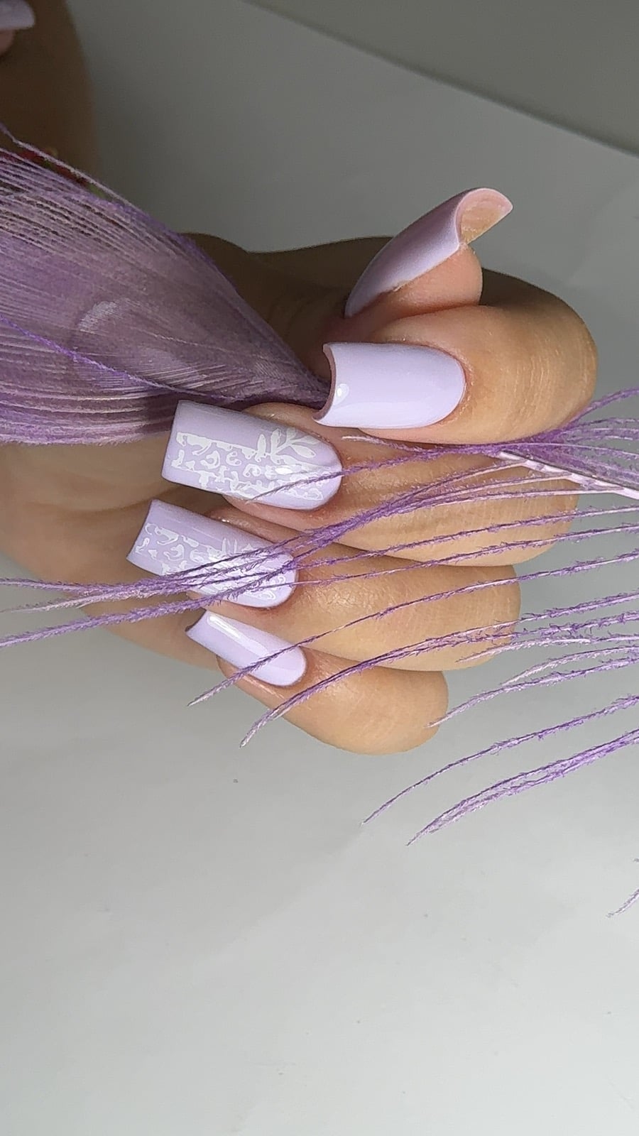 Ніжний манікюр з малюнком на довгі нігті, фото - Нігтьова студія Melani Beauty Nails