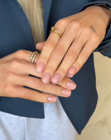 Нежный маникюр нюдовый на квадратные ногти, фото - Студия красоты Peony Beauty Studio