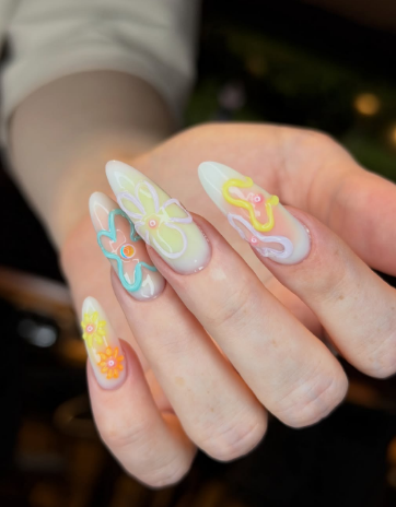Маникюр с рисунком на длинные ногти острые, фото - Ногтевая студия Kohut Nails
