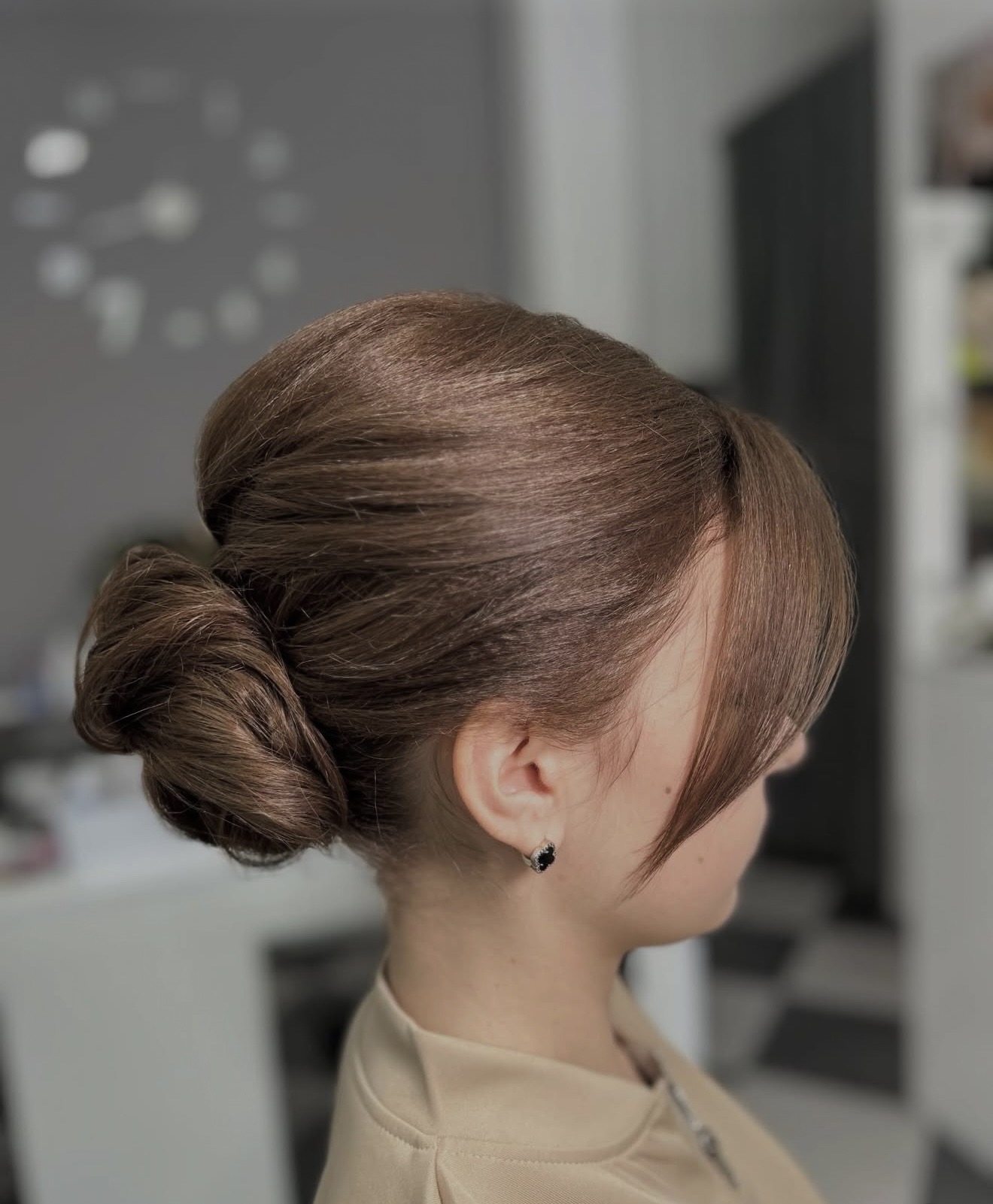Укладка прическа пучок вечерняя, фото - Студия красоты Family Style