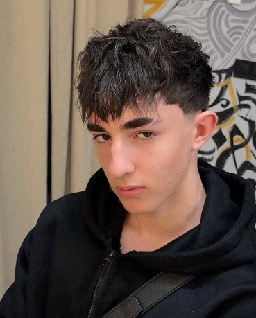 Чоловіча стрижка на середнє волосся для хлопчика, фото - Барбершоп Barberry Barbers
