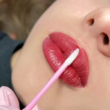 Фото с портфолио MMM Beauty Salon