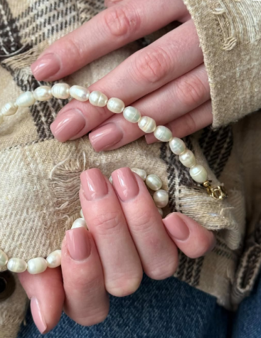 Нежный маникюр нюдовый розовый, фото - Ногтевая студия Nails Pro