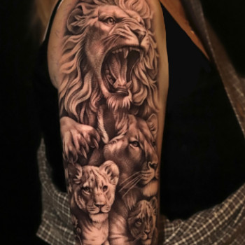 Фото с портфолио TATTOO LAMARCH