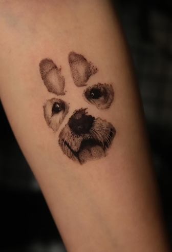 На передпліччі реалізм чорно-білі, фото - Тату салон TATTOO LAMARCH