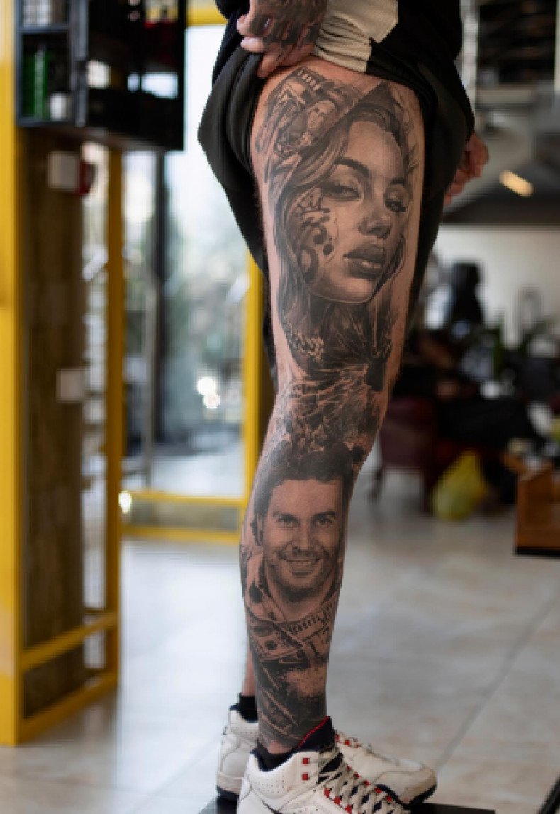 Для хлопців на нозі реалізм, фото - Тату салон TATTOO LAMARCH