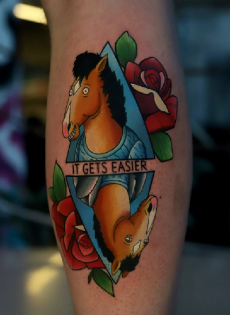 На ноге роза цветные, фото - Тату салон TATTOO LAMARCH