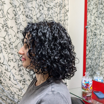 Біозавивка тонкого фарбованого волосся