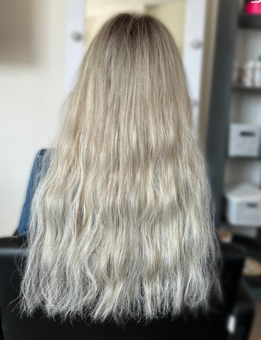 Стрижка на довге волосся блонд із темним корінням, фото - Майстер з нарощування волосся Катерина Терентьєва
