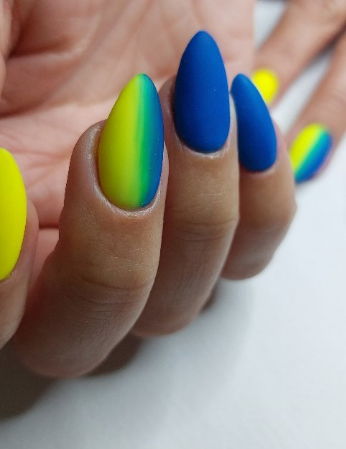 Синий маникюр матовый желтый, фото - Студия красоты OH NAILS
