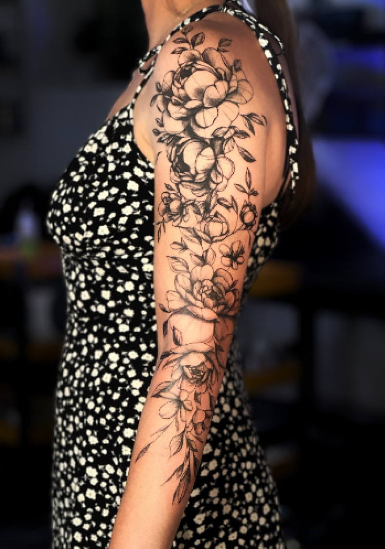 Женские на руке рукав, фото - Тату салон Smile Tattoo